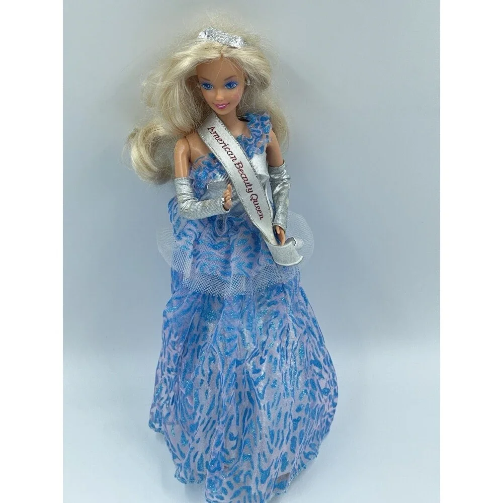 Vintage American Beauty Queen Barbie Doll 1991